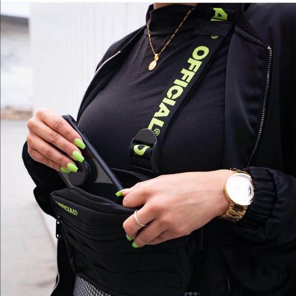 tri strap utility bag